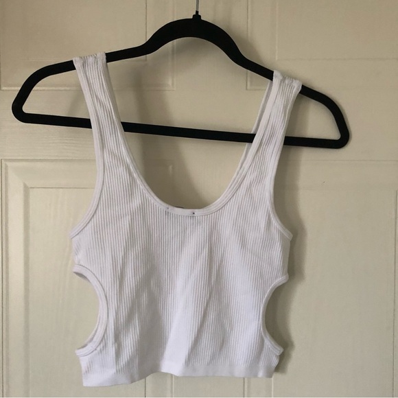Zara White Ribbed Cut-out tank top (size M-L) - Picture 2 of 6